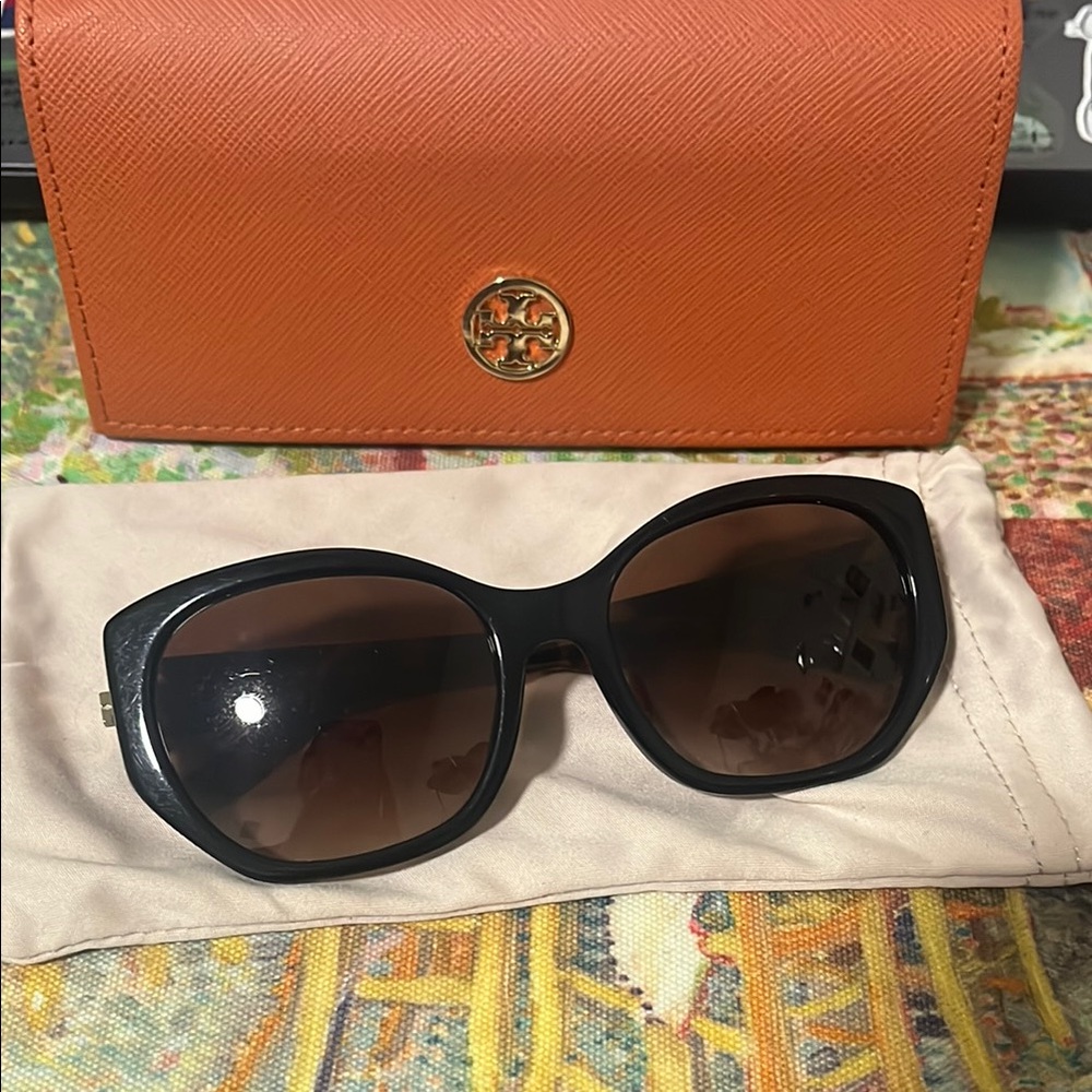 Tory Burch Black Sunglasses with orange case no dust bag